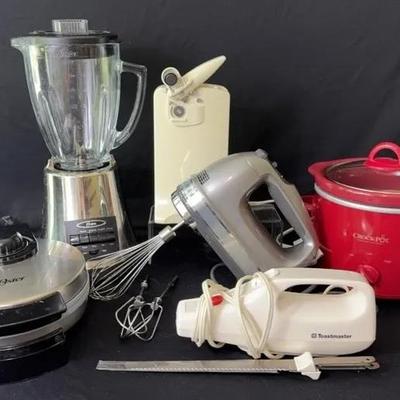 Small Kitchen Appliances: Blender, Mixer, Opener