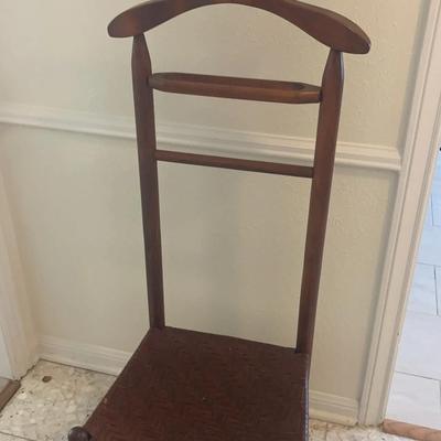 Gentlemen’s Valet Butler 