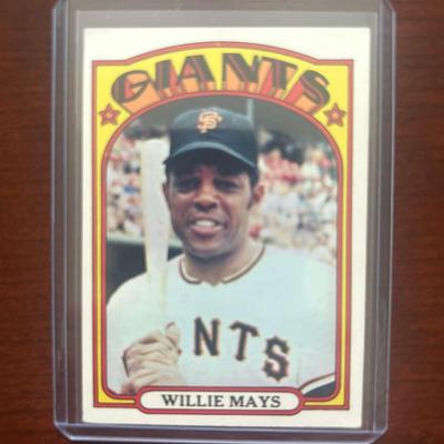 1972 Topps Baseball Card. Willie Mays. Card #49