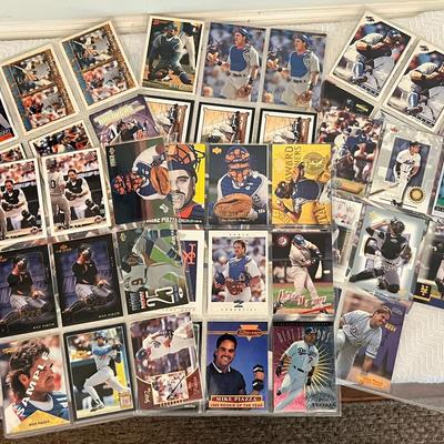 100+ Collectible Mike Piazza Baseball Cards 