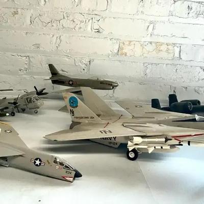 Plane and Helicopter Models with Boeing Chinook, Vought F-8 Crusader, Grumman OV-1D Mohawk and More