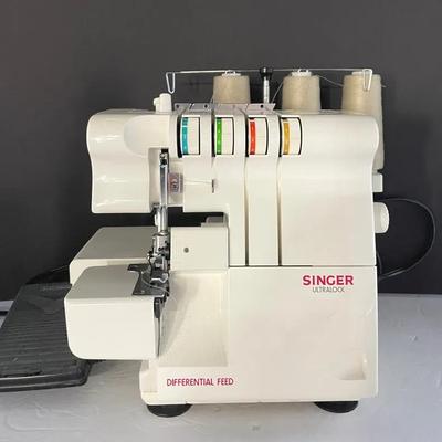 Singer Ultralock Serger