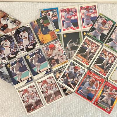 50+ Collectible Paul O’Neill Baseball Cards 