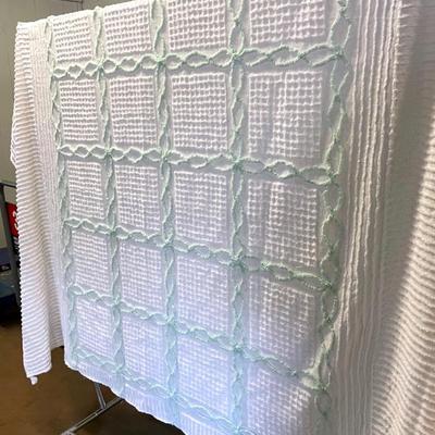 Vintage Chenille Bedspread 