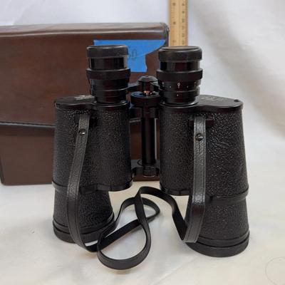 Hoya Oculus Binoculars With Case