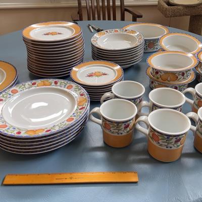 Dansk Fiancé Fruits Dinnerware Set