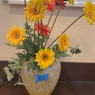 Daisies In Vase 12 X 12 X 24