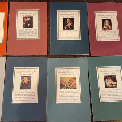 8-The Metropolitan Museum Of Art Miniatures Album Book Of The Month Club
