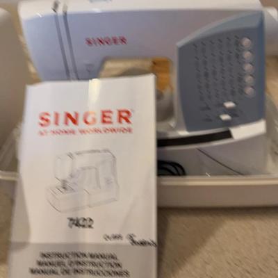 Singer, Sewing Machine Model 7422 With Case