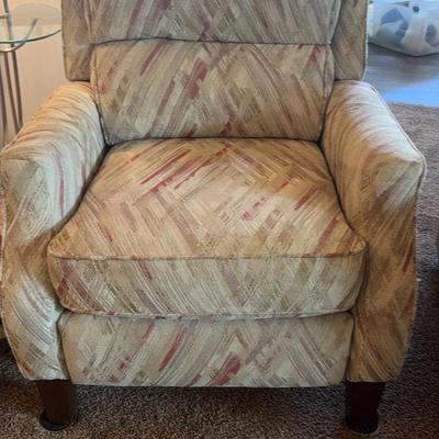 Wing Back Reclining Chair 31 X 33 X43