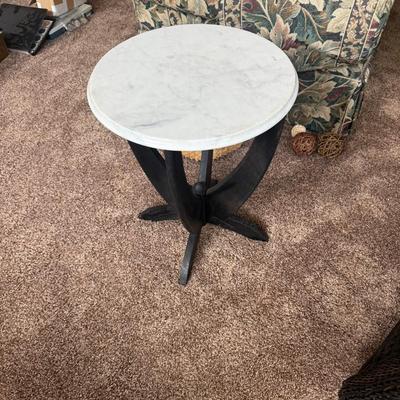 18in Round Table 24in Tall