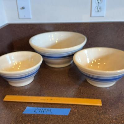 Set Of Three Stackable Mixing Bowls