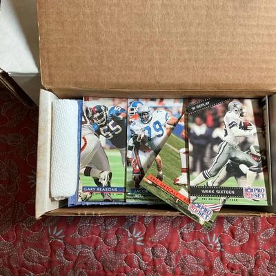 Mixture Of 1989-1991 Baseball And Football Cards