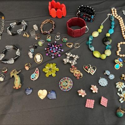 Vintage Costume Jewelry Lot | Necklaces, Bracelets, Brooches & Rings