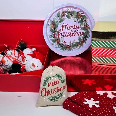 Chirstmas Boxes, Wrapping Paper, & Table Runner