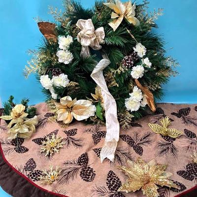 Gold & White Wreath & Pinecone Tree Skirt
