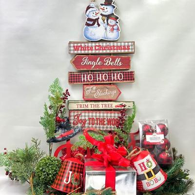 Festive Christmas Arrangement 