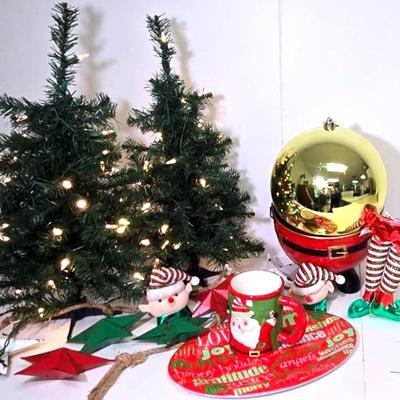 Pre-lit Tabletop Trees & Decor