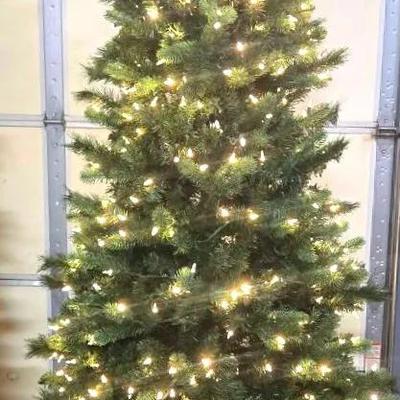 7 Foot Christmas Tree with Multiple Light Functions