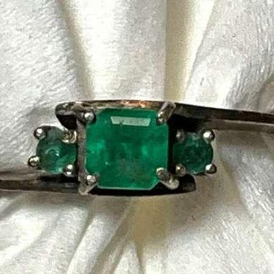 Emerald ring