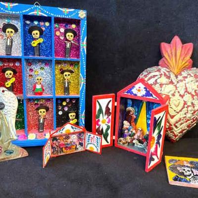 Milargro heart mexico kitschy day of the dead art, & more