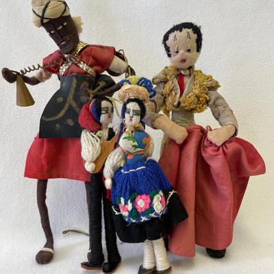 Ethnic Dolls From World Travels 4pcs 