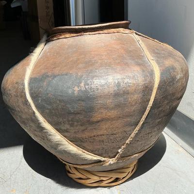 Tarahumara Large Clay Pot, Vintage 