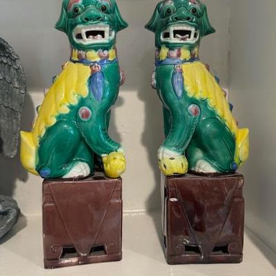 Foo Dogs