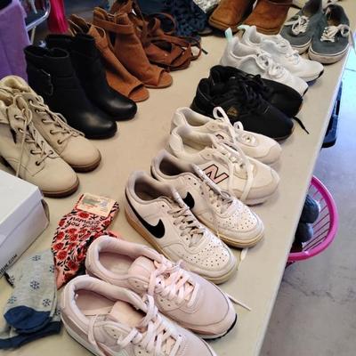 Sale Photo Thumbnail #126