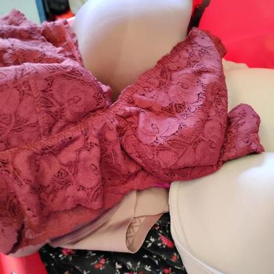 Sale Photo Thumbnail #172