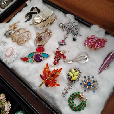 Sale Photo Thumbnail #93