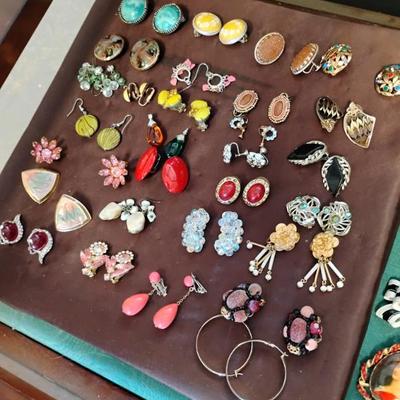 Sale Photo Thumbnail #97