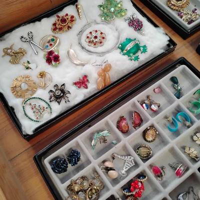 Sale Photo Thumbnail #96