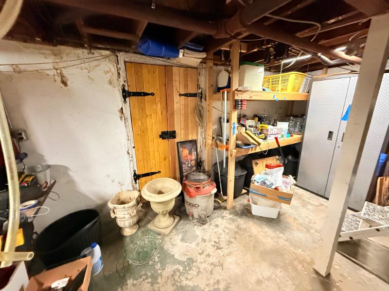 Sale Photo Thumbnail #37