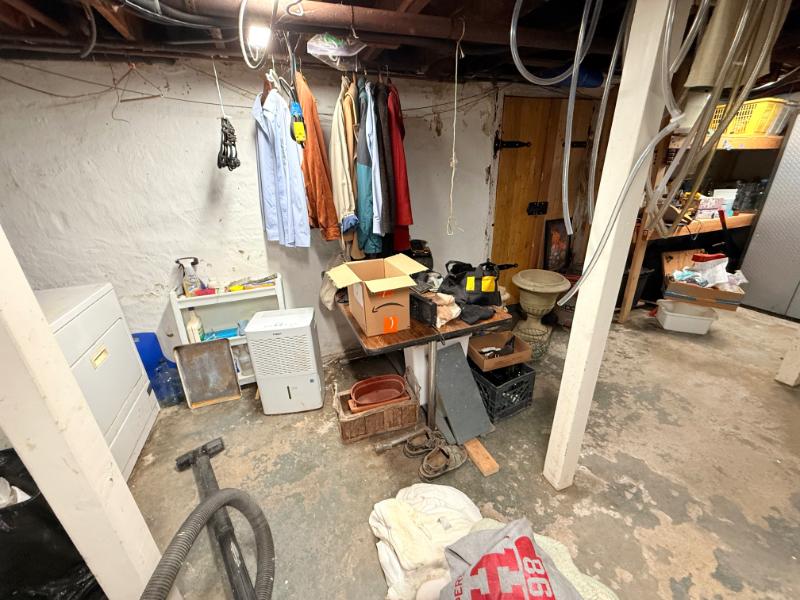 Sale Photo Thumbnail #36