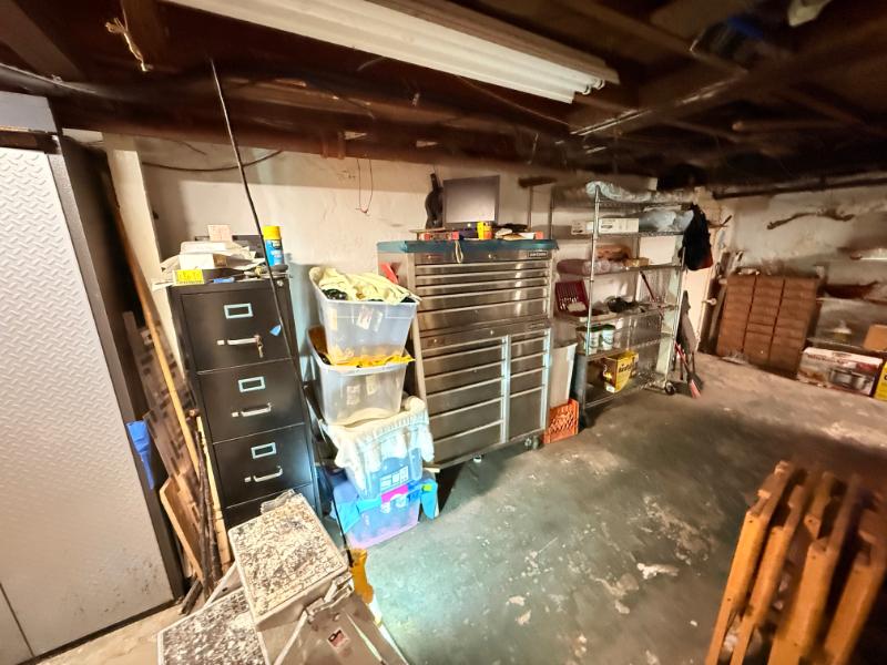 Sale Photo Thumbnail #40