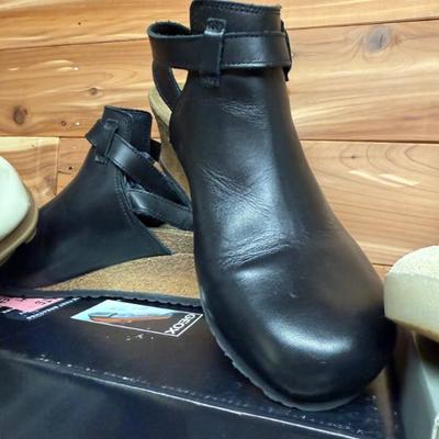 Sale Photo Thumbnail #33