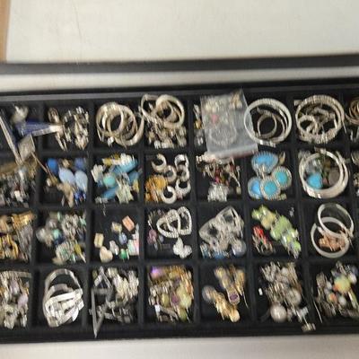 Sale Photo Thumbnail #590