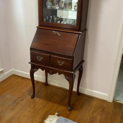 Display Cabinet with Sectretary