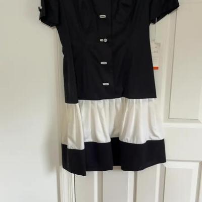 Ann Lawrence Black Button-Down Blouse