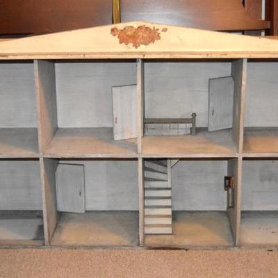 Sale Photo Thumbnail #180: Victorian Doll House with Furniture 