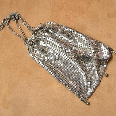 Sale Photo Thumbnail #197: Vintage Purse 