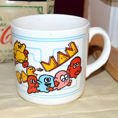 Sale Photo Thumbnail #226: Pac=Man Mug 