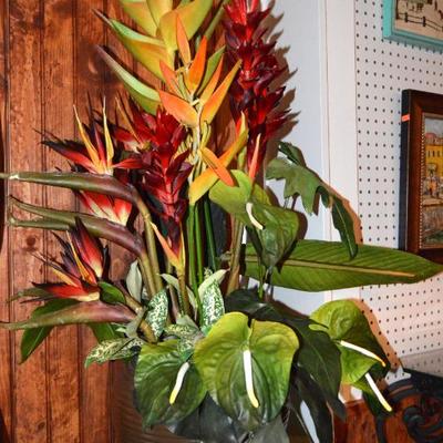 Sale Photo Thumbnail #325: Home Decor 