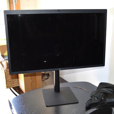 Sale Photo Thumbnail #218: Monitor 