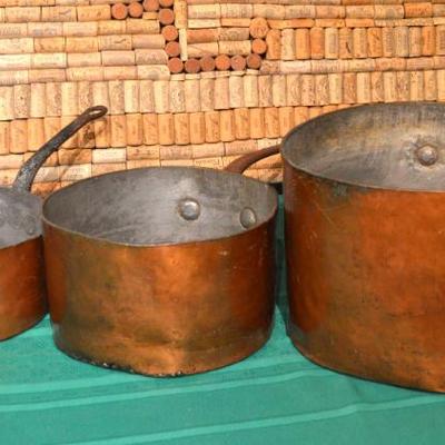 Sale Photo Thumbnail #292: Large Vintage  Copper Pots 