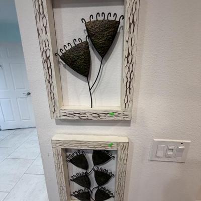 look at these pretty pictures. metal flowers