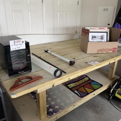 Very heavy duty table. Well built, bring a strong back.  