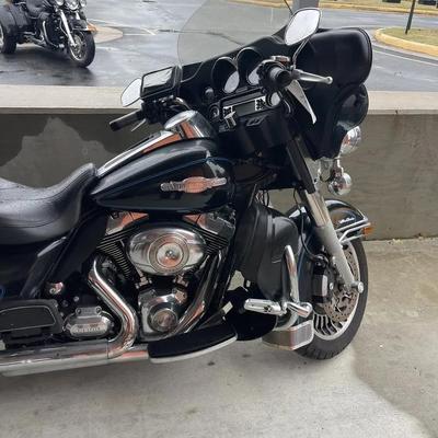 2011 Harley Davidson Electra Ultra Glide Motorcycle