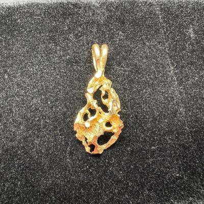 Yellow Gold 14k Nugget Pendant | 2.24g Total Weight 